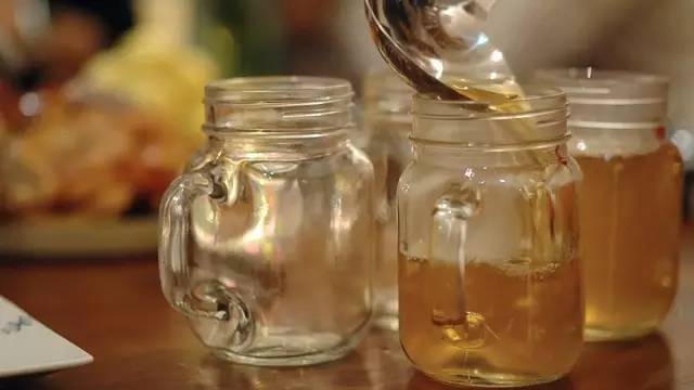 amanda-kitchen-drink