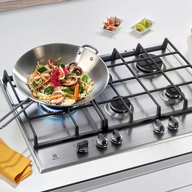 Electrolux maxiflame hob deals