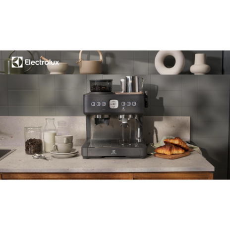 UltimateTaste 700系列 半自动意式咖啡机